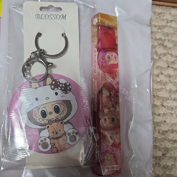 Gift Bundle - Picture 5 of 10